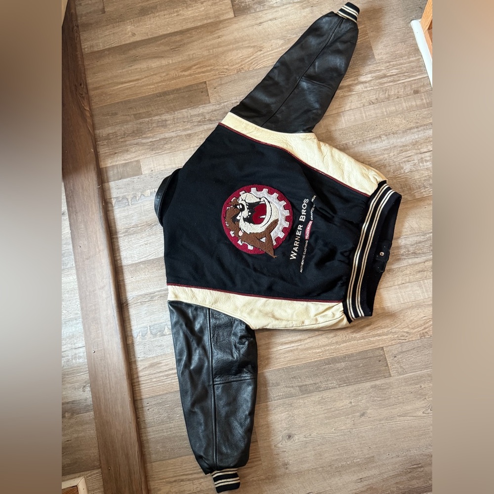 Warner Bros. Black and Tan Varsity Jacket size S - Picture 2 of 14